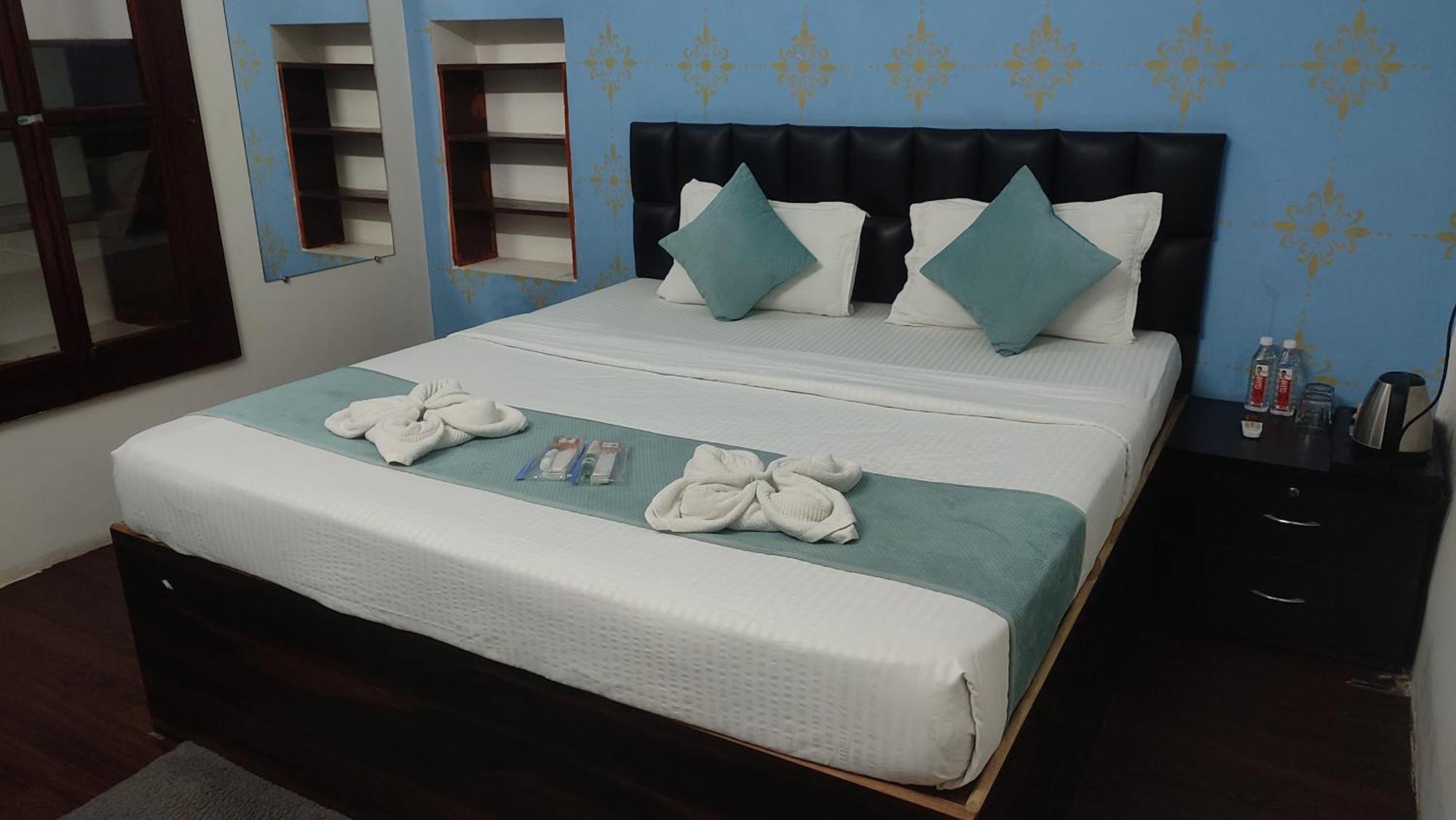 Inka Kashi Hostel Waranasi Zewnętrze zdjęcie